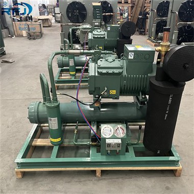 Uned cyddwyso wedi'i oeri â dŵr 8HP